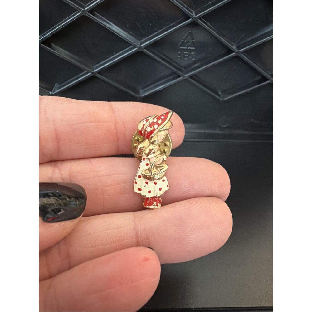 Red and White Girl w/Basket Gold Tone Lapel Pin